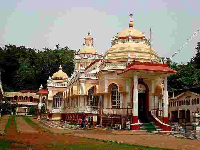 goa-me-shri-mangueshi-temple-ghume